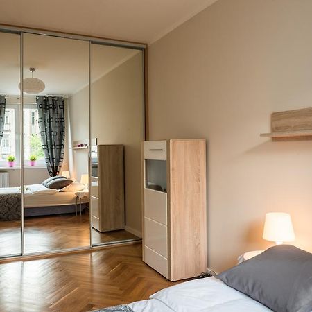 Luxapart Centrum Варшава Экстерьер фото